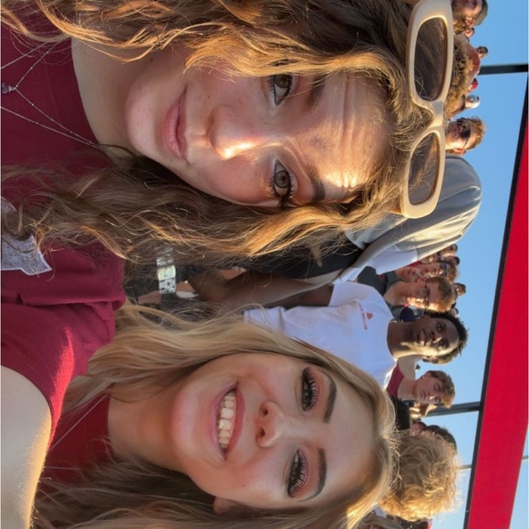 Meet your Posher, Harley - Picture 4 of 5